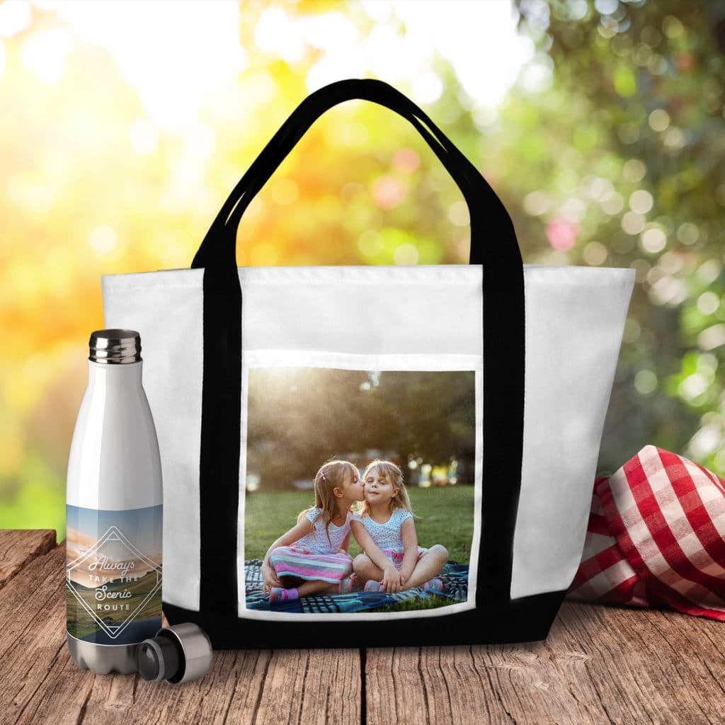 Print photos on re-usable tote bags for that custom look